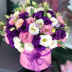  Alanya Blumenbestellung gemischter Lisianthus im Karton